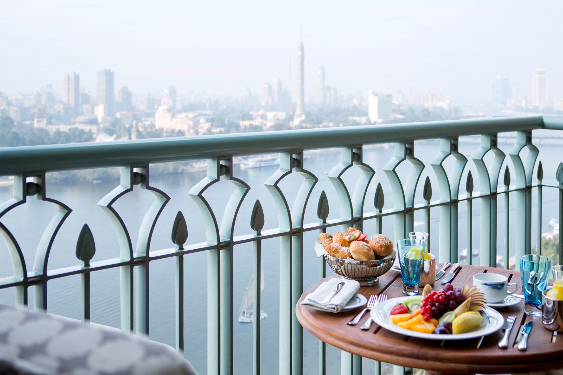 Four Seasons Hotel Cairo at Nile Plaza | Luxury Hotels in Egypt | Black ...