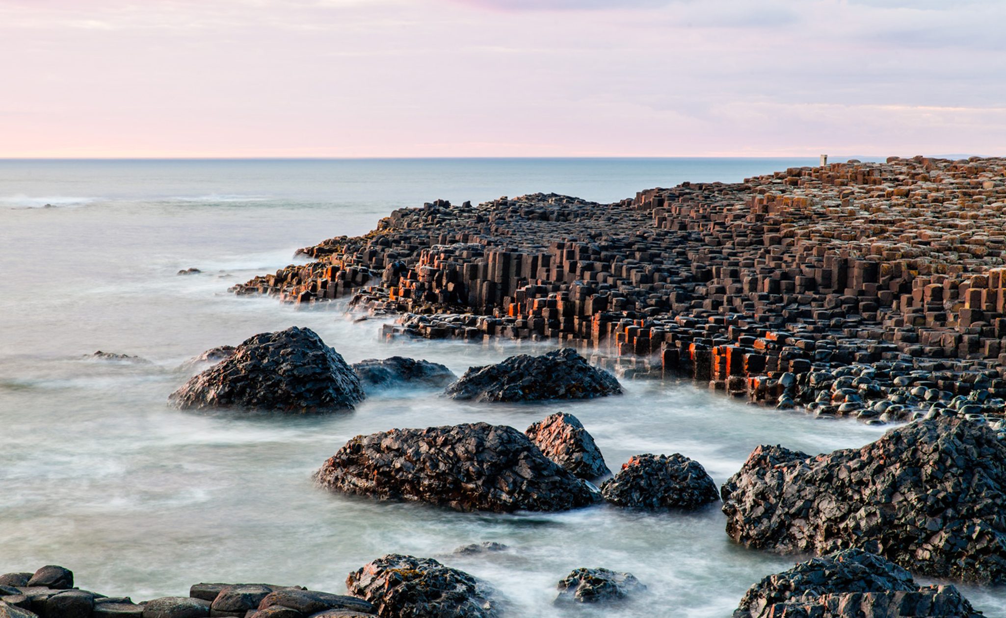 Giant's causeway sunset in ireland
