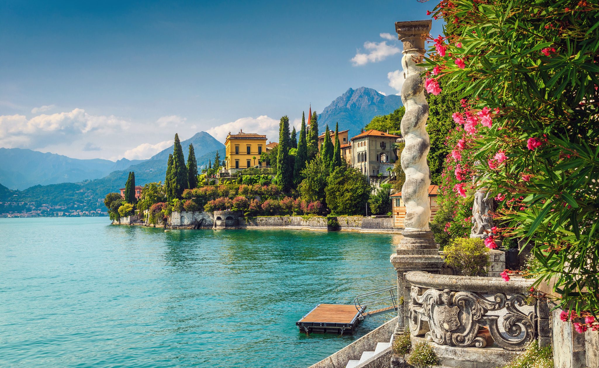 Lake Como shoreline