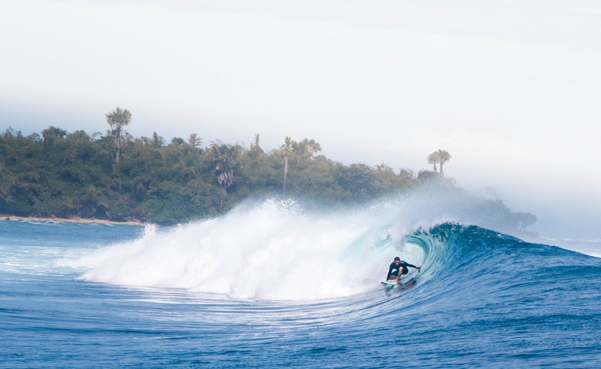 Indonesia surfing