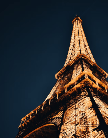 Le Jules Verne – an exclusive restaurant at the Eiffel Tower, Black Tomato x 007