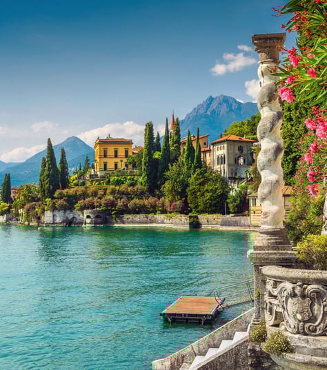 lake como shoreline