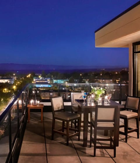 The Oswego Hotel, luxury hotels Canada