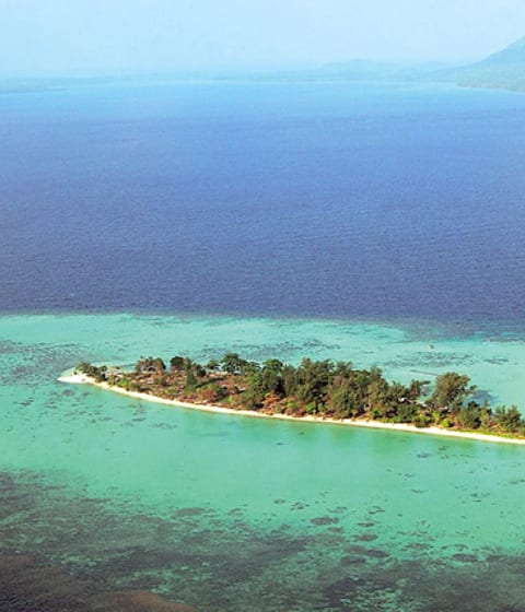 Kura Kura private island