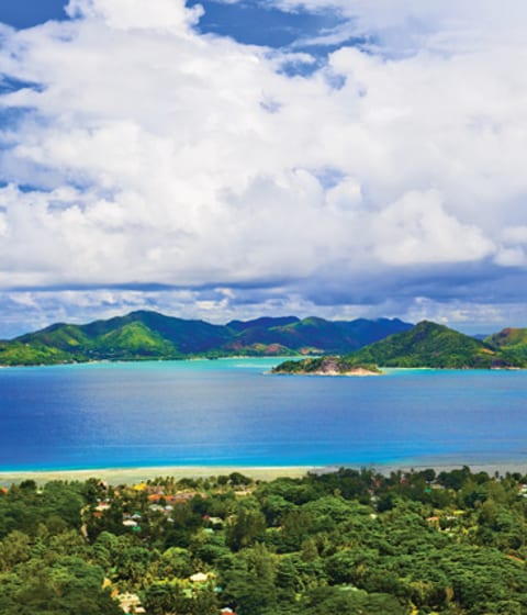 luxury seychelles hotel | Raffles | Black Tomato