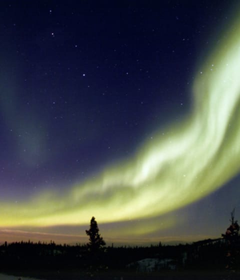 A spectacular aurora over the NWT, Canada