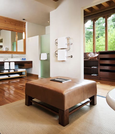 spacious luxury lodge bathroom