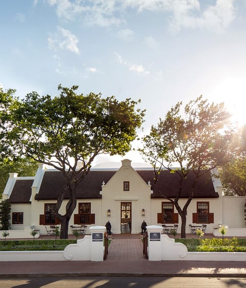Leeu House