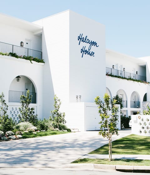 Halcyon House