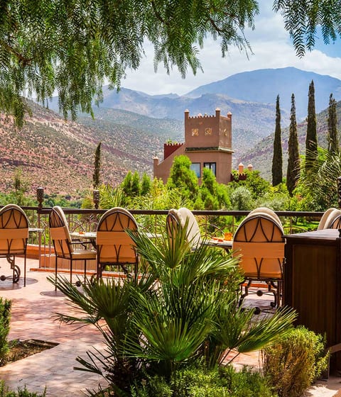 kasbah tamadot outdoor dining restaurant terrace, Morocco
