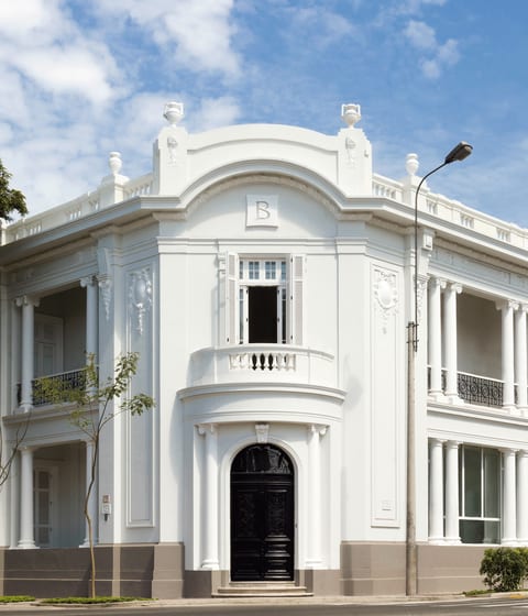 Hotel-B-facade-exterior-location-architecture