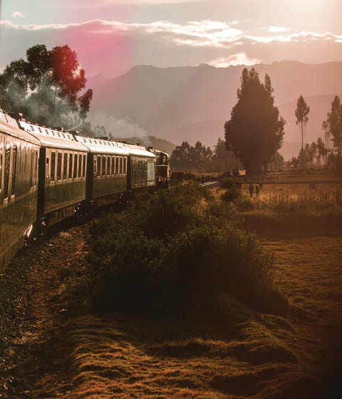 Hiram-Bingham-train-in-peru