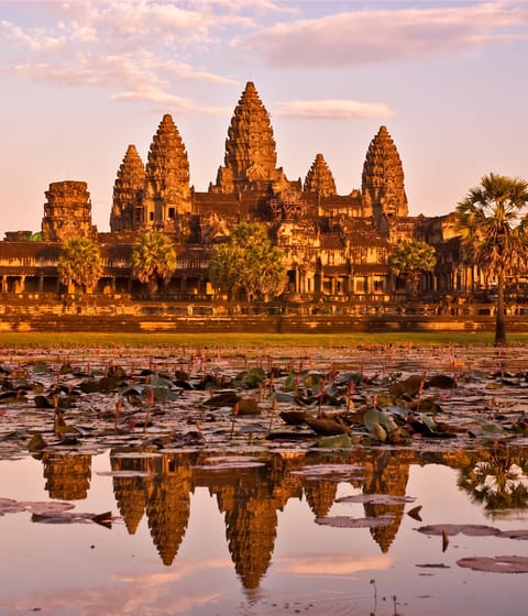 Angkor Wat ruins sunset lake sightseeing in cambodia