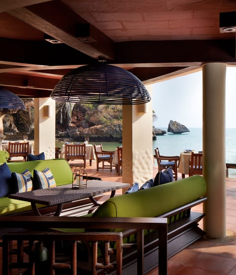 RAYAVADEE hotel KRUA PHARNANG restaurant in thailand
