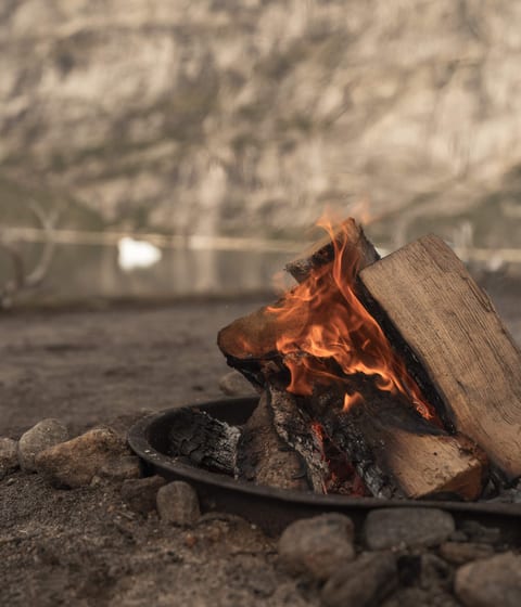 fire at camp kiattua in greenland