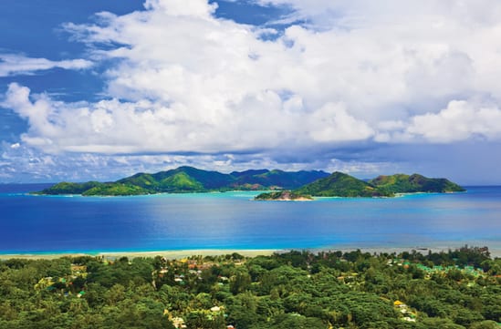 luxury seychelles hotel | Raffles | Black Tomato