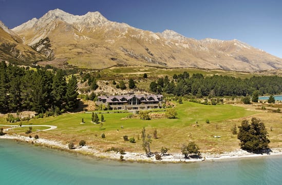 Blanket Bay hotel in Glenorchy in New Zealand