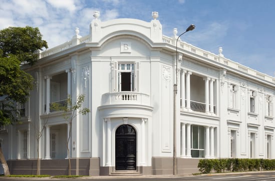 Hotel B
