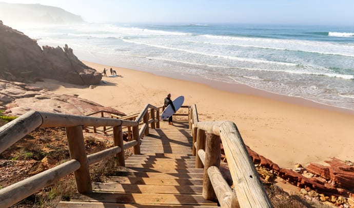 beach in the algarve in portugal