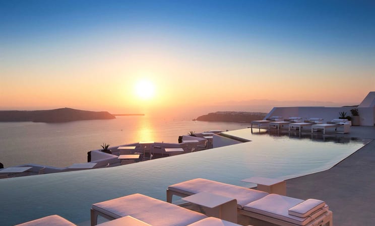 Luxury honeymoons in Greece