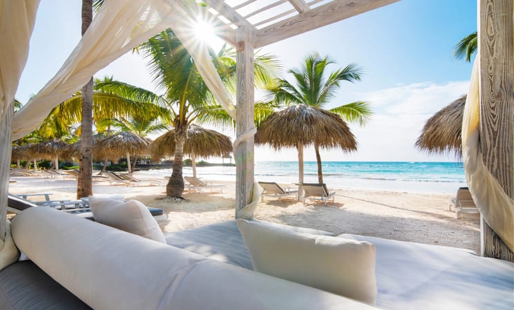 View Eden Roc Cap Cana Beach Club Beach Bed