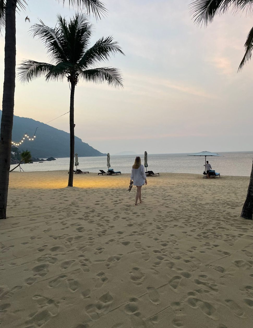 beach in danang in vietnam