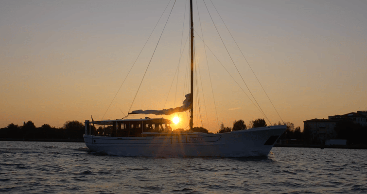 Sail into the Venetian sunset, Black Tomato x 007