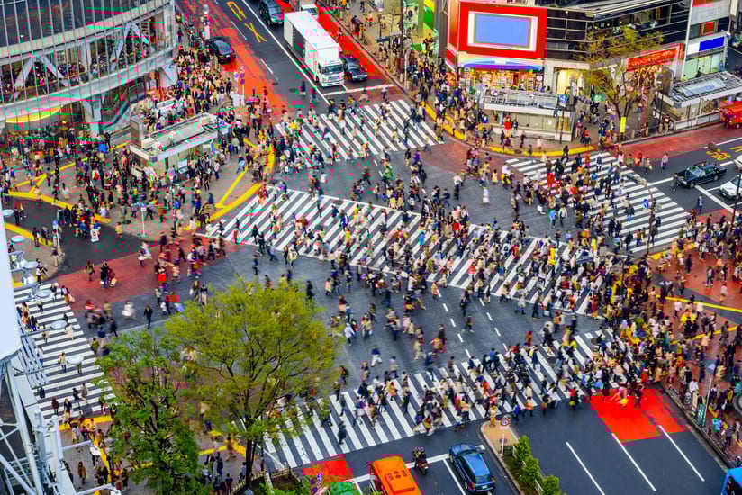 shibuya crossing in tokyo in japan