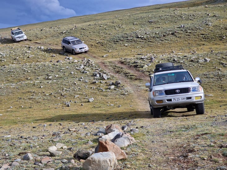 4x4 in orkhon valley in mongolia