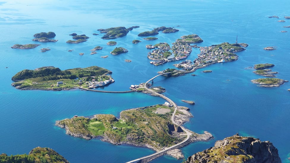 islands in Henningsvær in norway